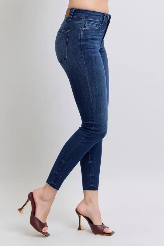 Judy Blue Full Size Mid Rise Skinny Jeans with Raw Hem Plus Size - cas7m