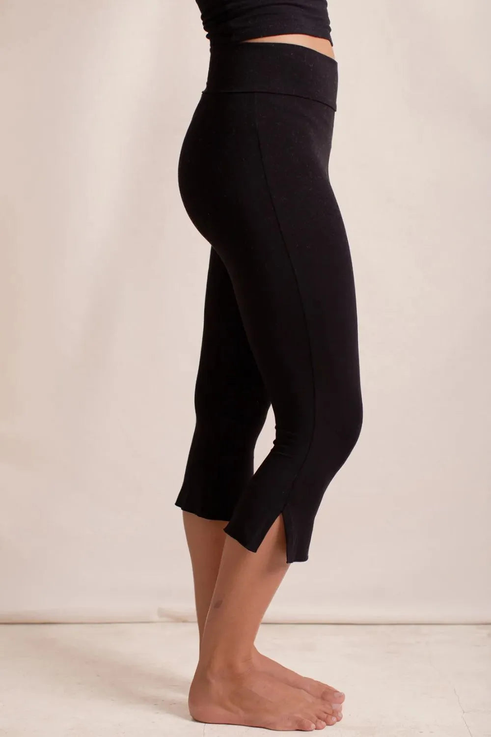 Side Slit Capris Leggings - cas7m