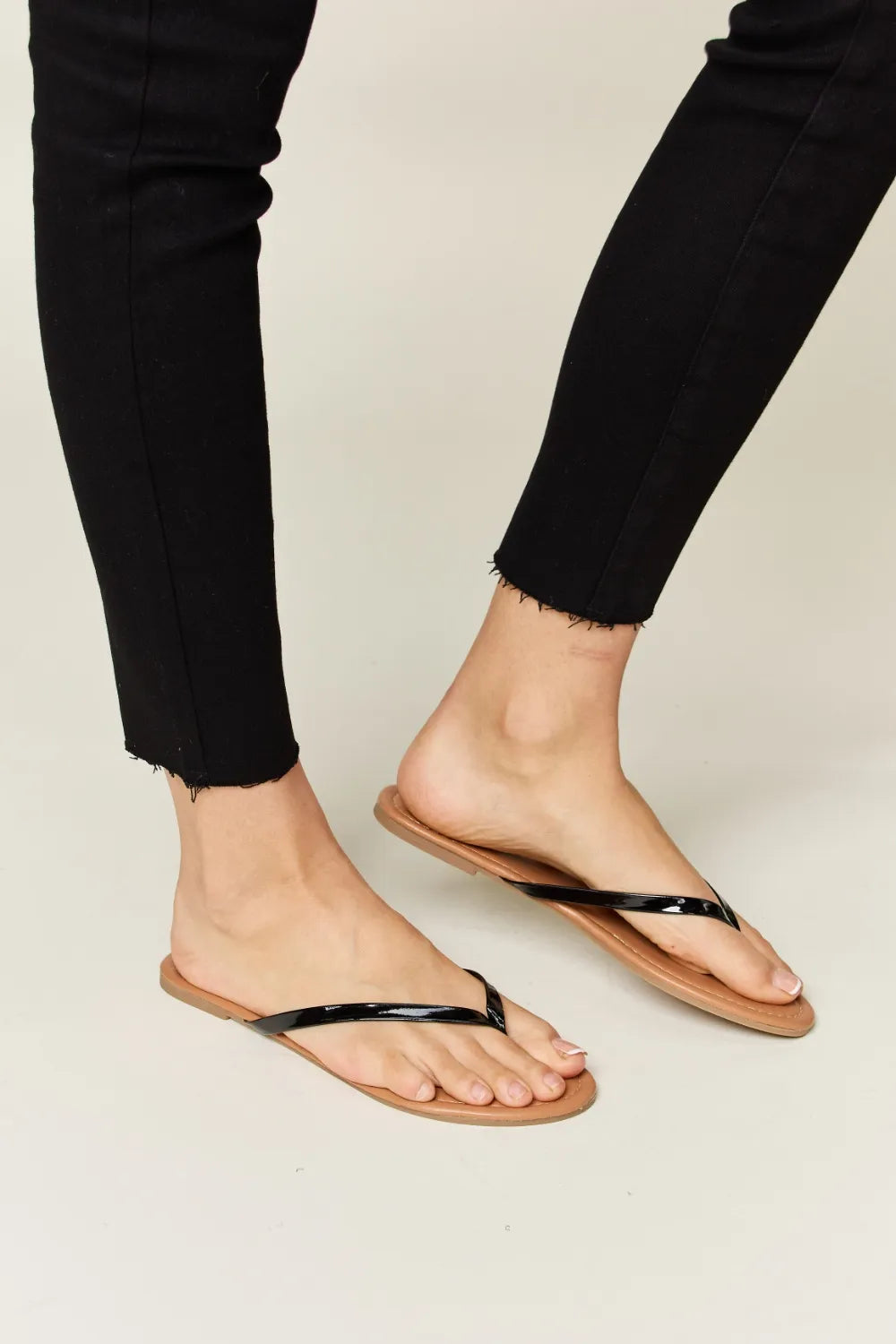 WILD DIVA PU Leather Open Toe Sandals - cas7m