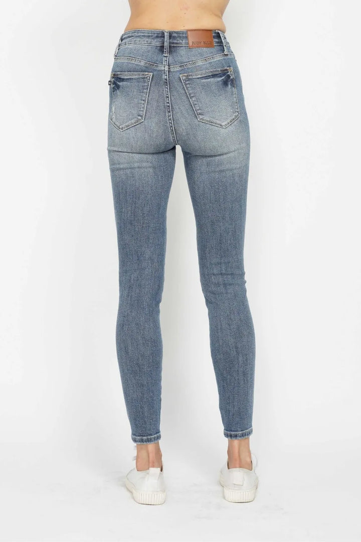 Judy Blue Full Size Tummy Control Contrast Wash Skinny Jeans - cas7m