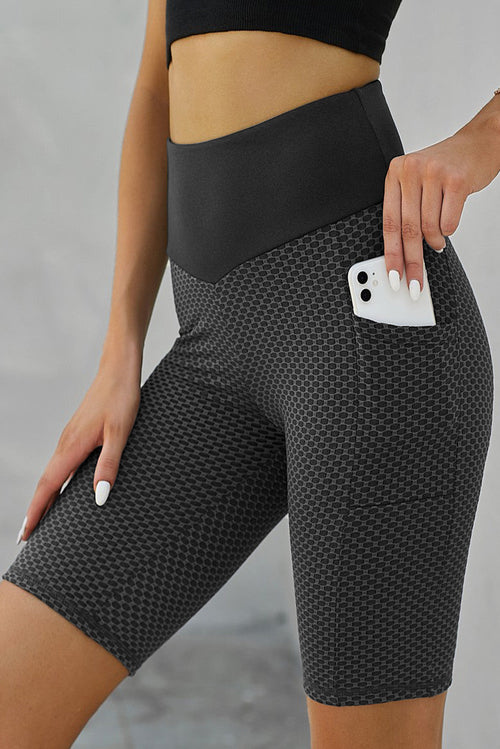 Black Side Pockets Ruched Butt Lifting Yoga Shorts - cas7m