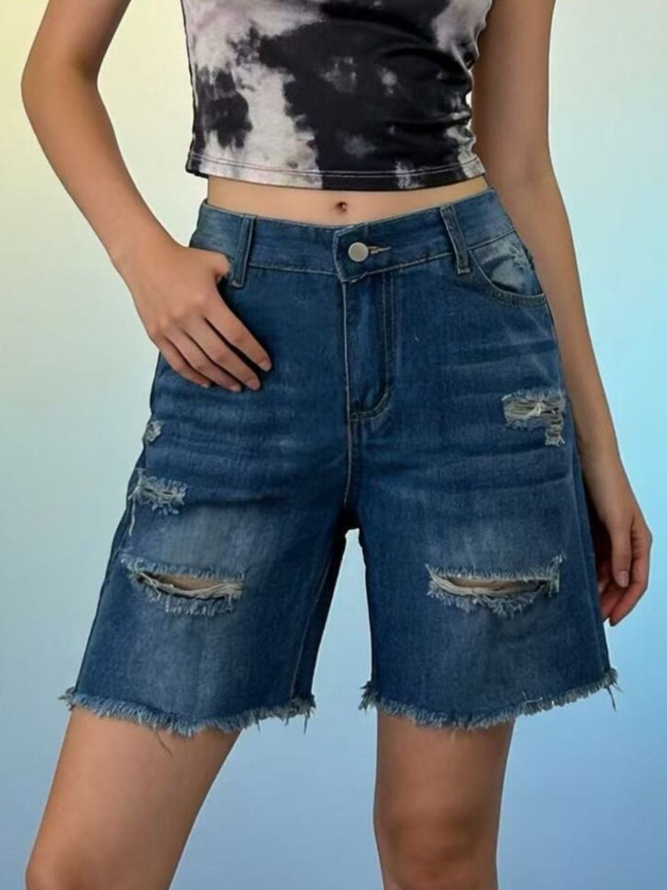 Full Size Ripped Frayed Hem Denim Shorts Plus Size - cas7m