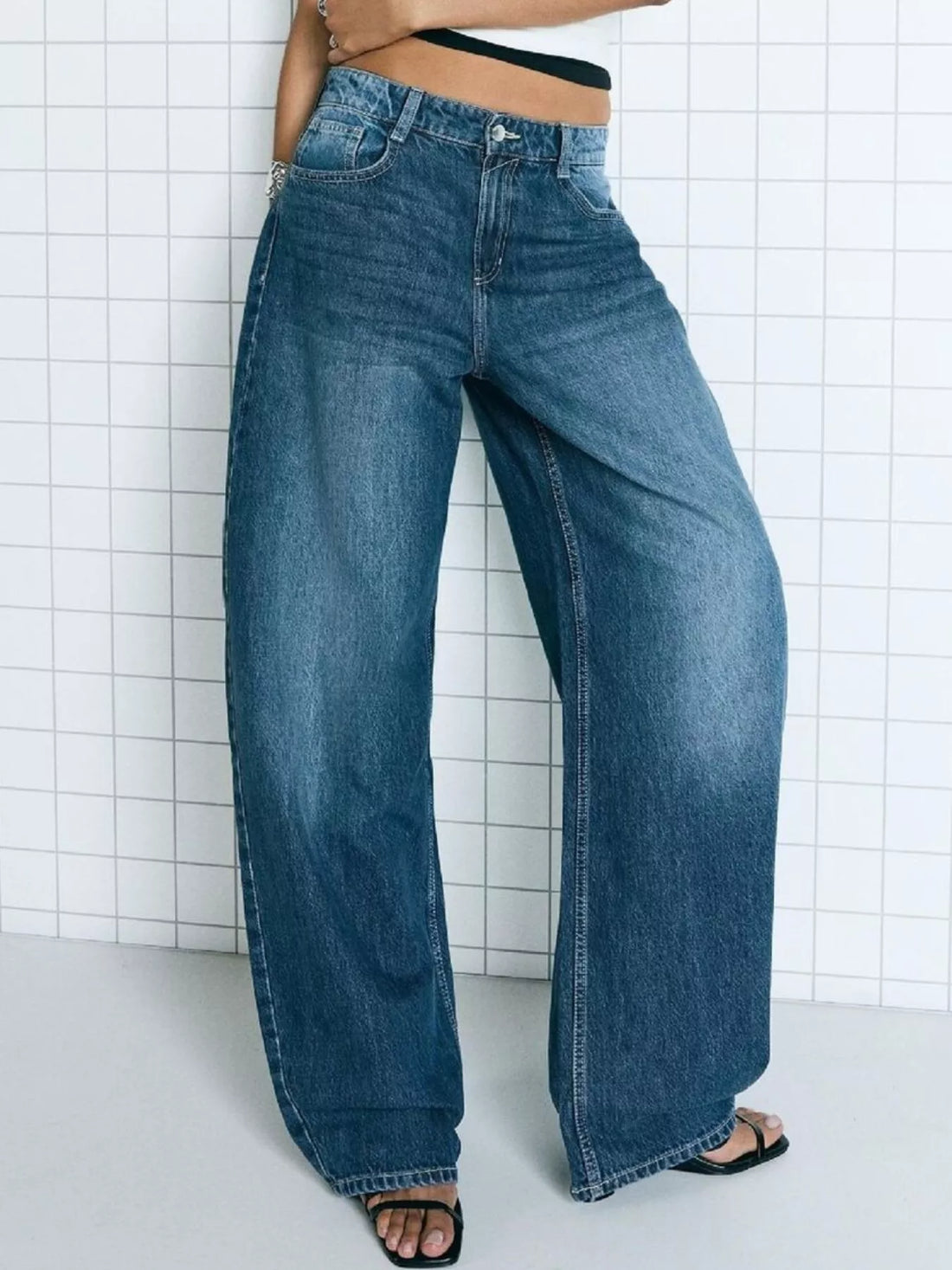 Wide Leg Washed Jeans - cas7m