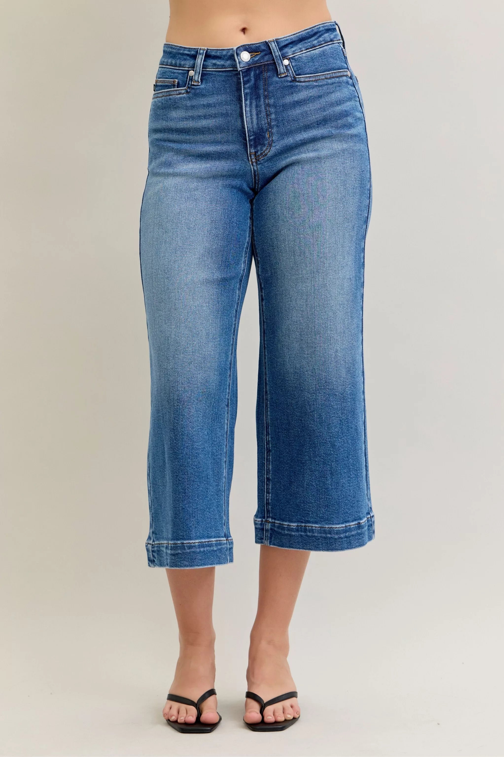 Judy Blue Mid Rise Crop Wide Leg Jeans - cas7m