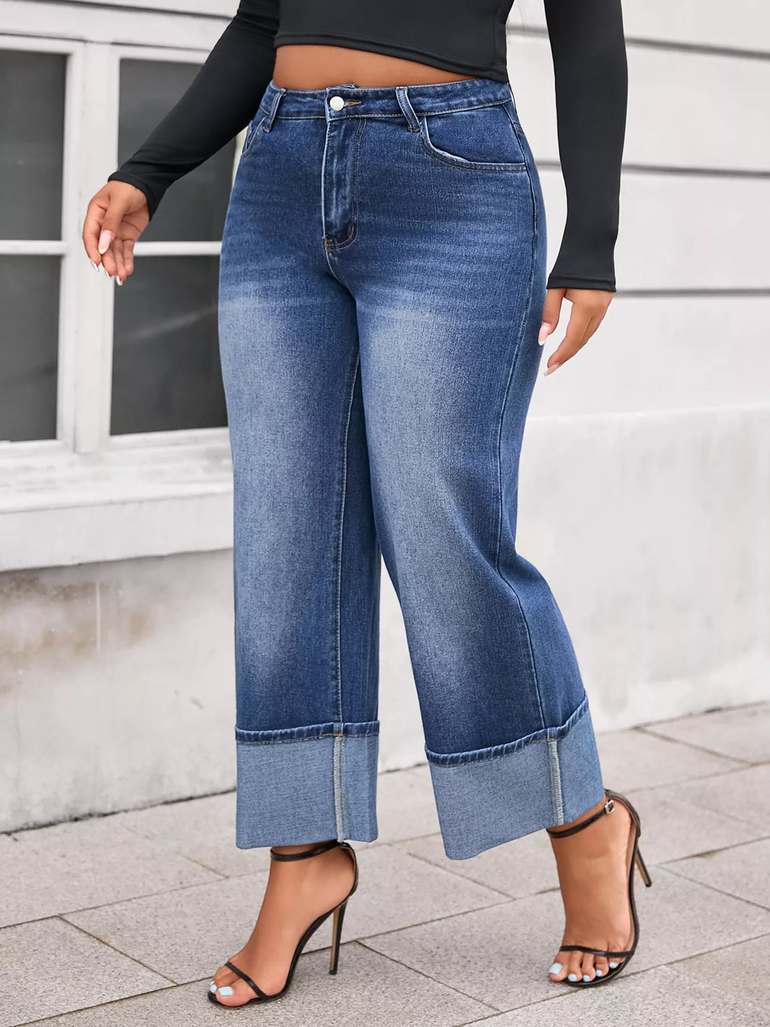 Plus Size High Waist Cuffed Wide Leg Jeans - cas7m