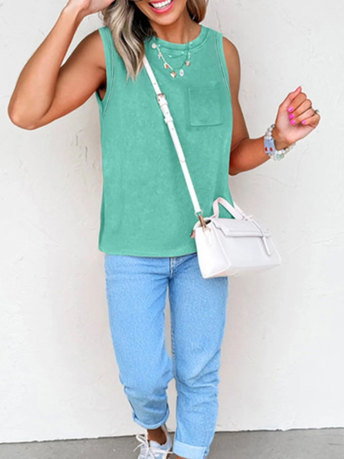 Round Neck Tank with Chest Pocket - cas7m