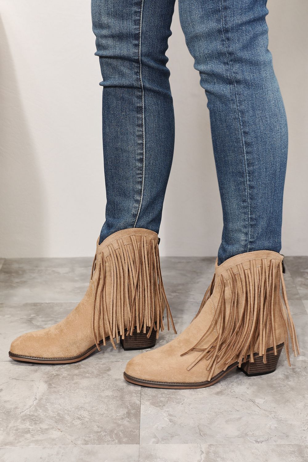 Legend Women's Fringe Cowboy Western Ankle Boots - cas7m