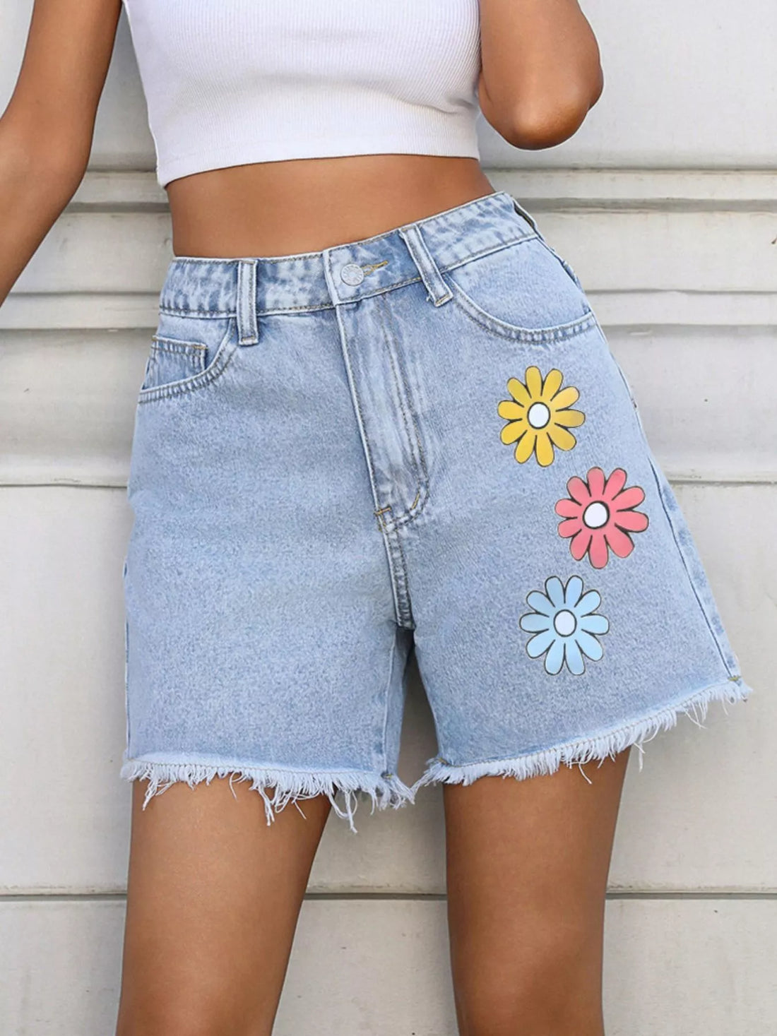 Daisy Frayed Hem Denim Shorts - cas7m
