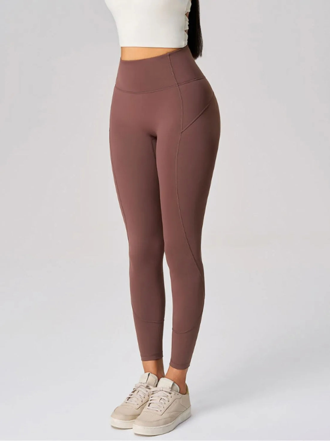 Pocket-Friendly Stretchy Nylon-Spandex Leggings - cas7m