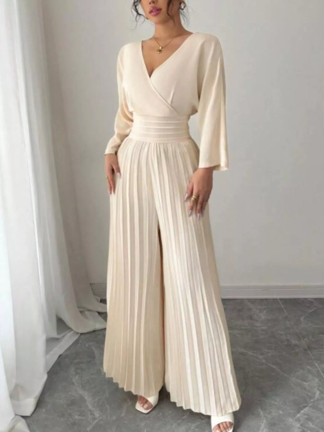Surplice Pleated Wide Leg Jumpsuit - cas7m