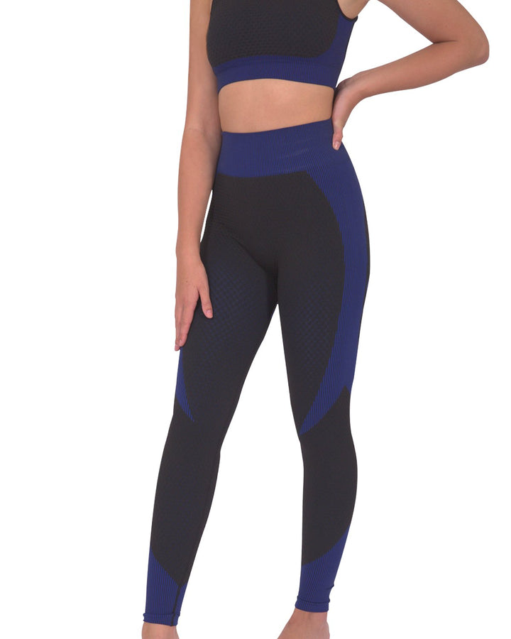 Trois Seamless Legging - Black with Navy - cas7m