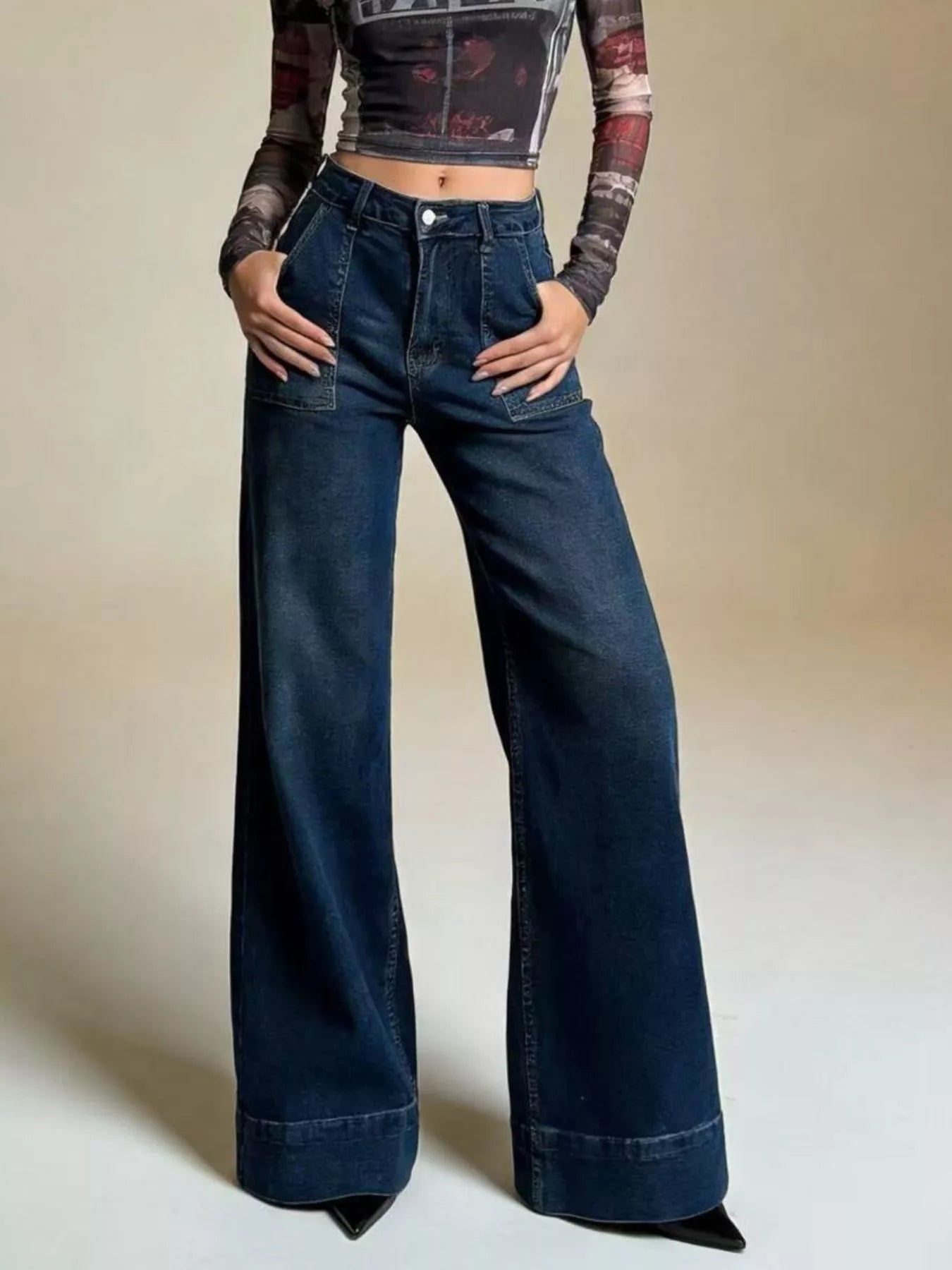 High-Waisted Flare Leg Jeans - cas7m