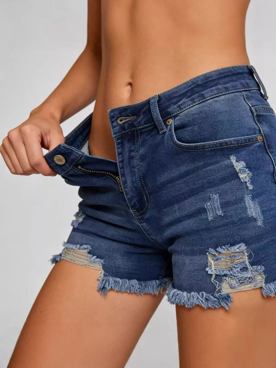 Distressed Frayed Hem Denim Shorts - cas7m