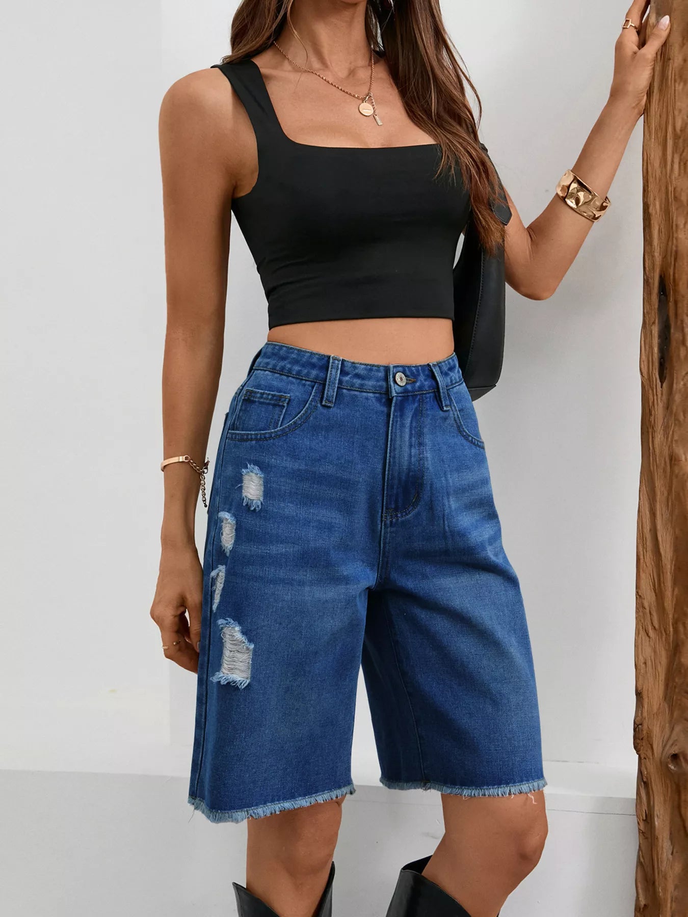 Ripped Frayed Hem Denim Shorts - cas7m