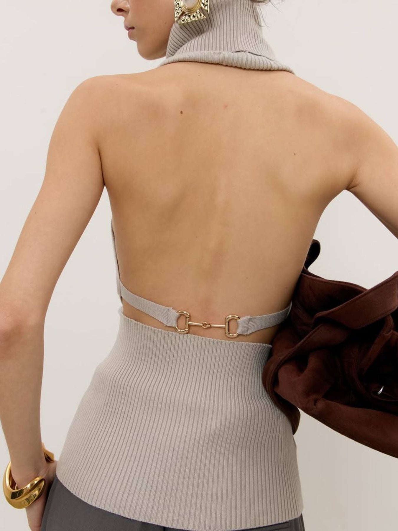 Backless Turtleneck Sweater Tank - cas7m