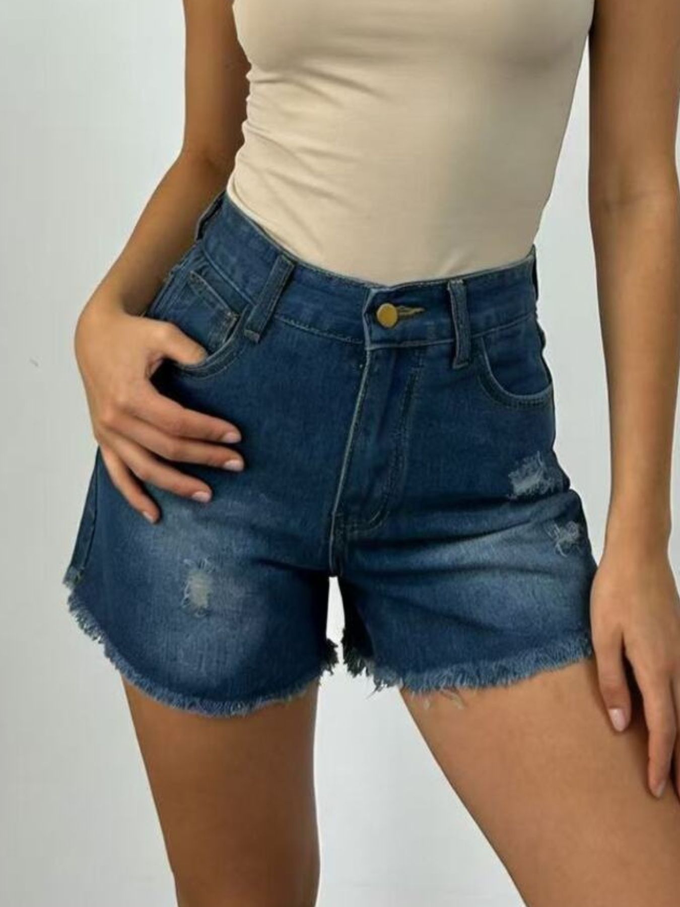 Distressed Frayed Hem Denim Shorts - cas7m