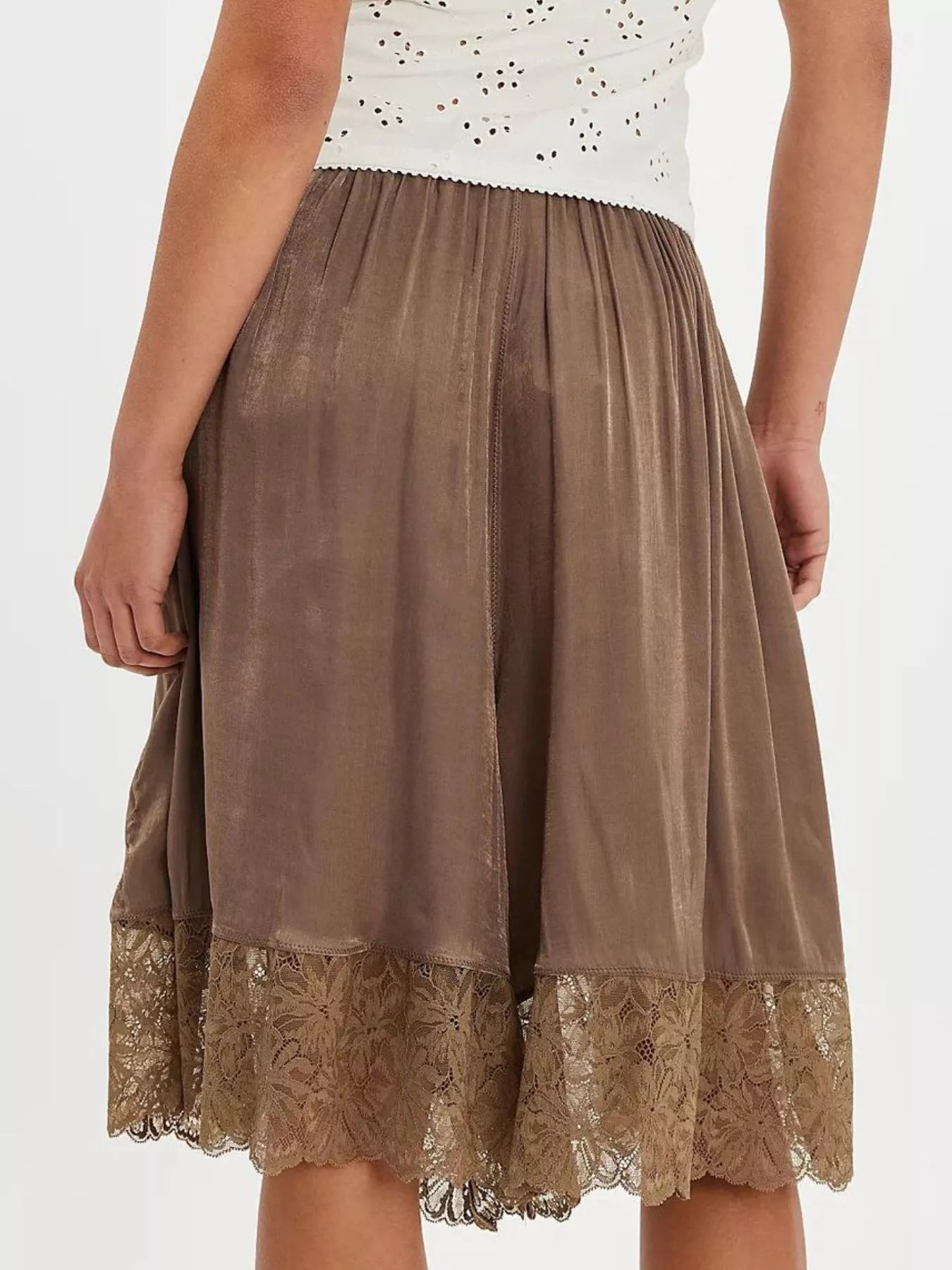 Lace Detail Shorts - cas7m