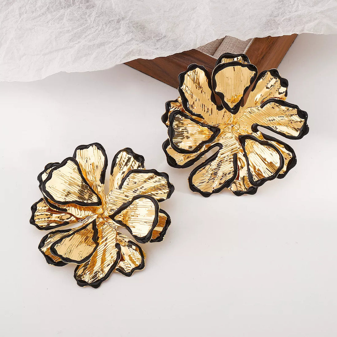 18K Gold-Plated Flower Stud Earrings - cas7m