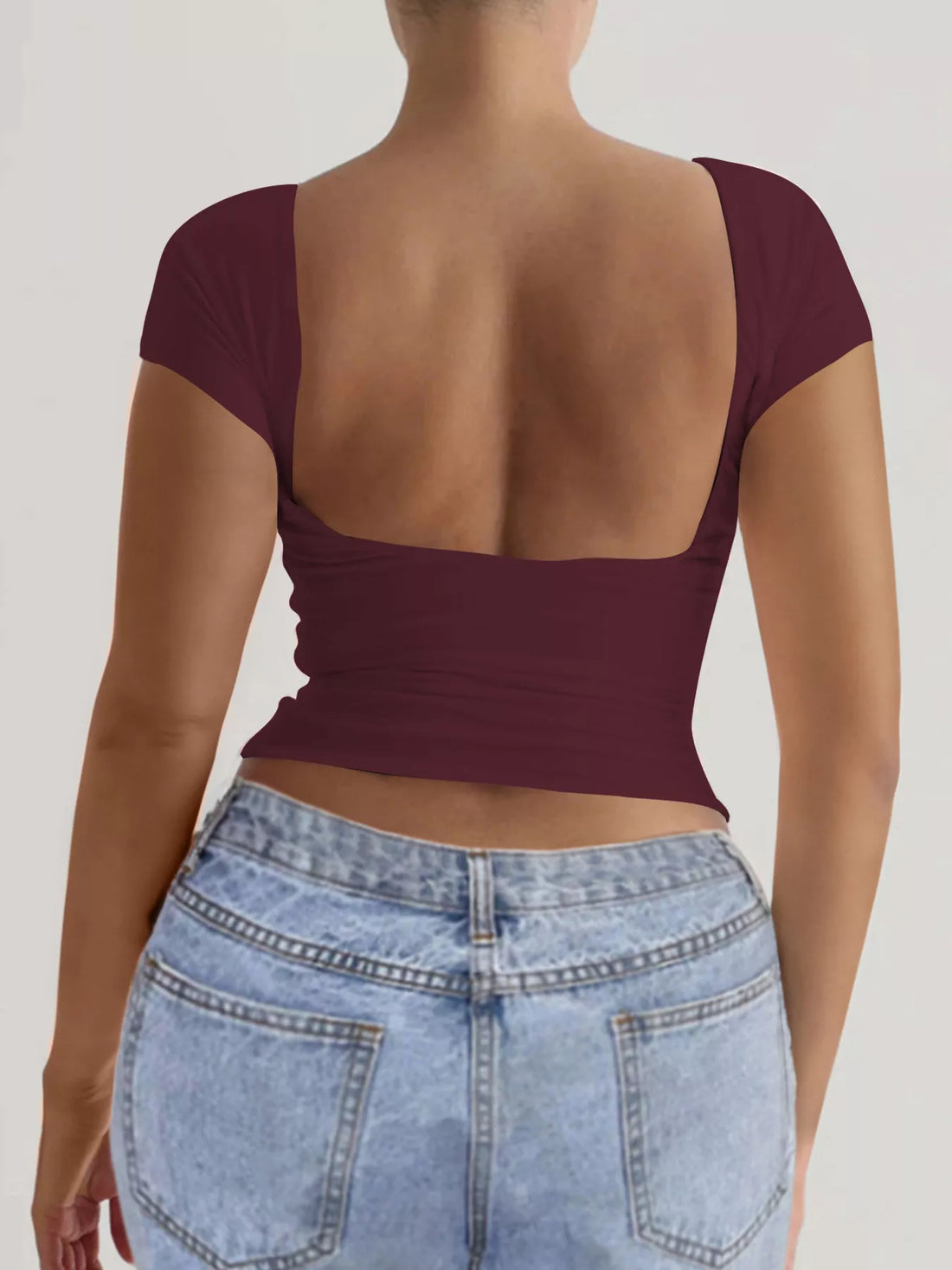 Slim-Fit Backless T-Shirt - cas7m