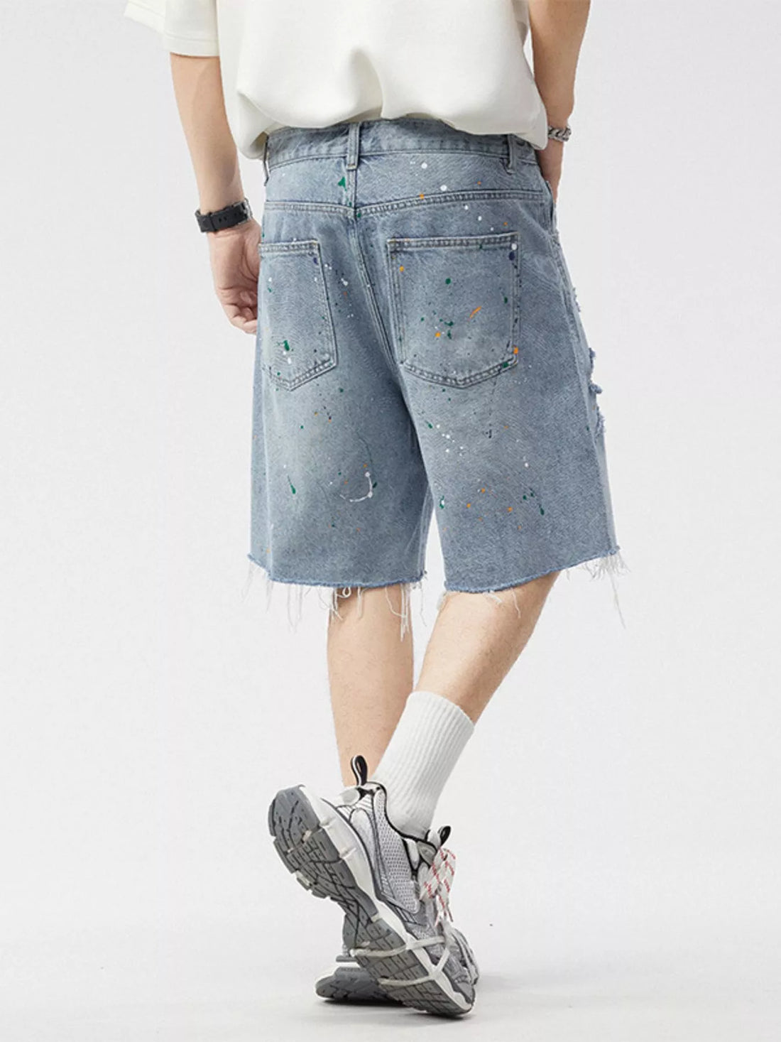 Men's Distressed Paint Splatter Denim Shorts - cas7m