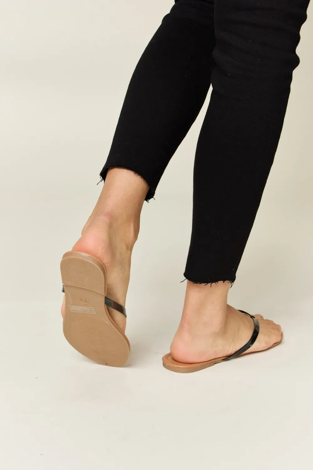WILD DIVA PU Leather Open Toe Sandals - cas7m