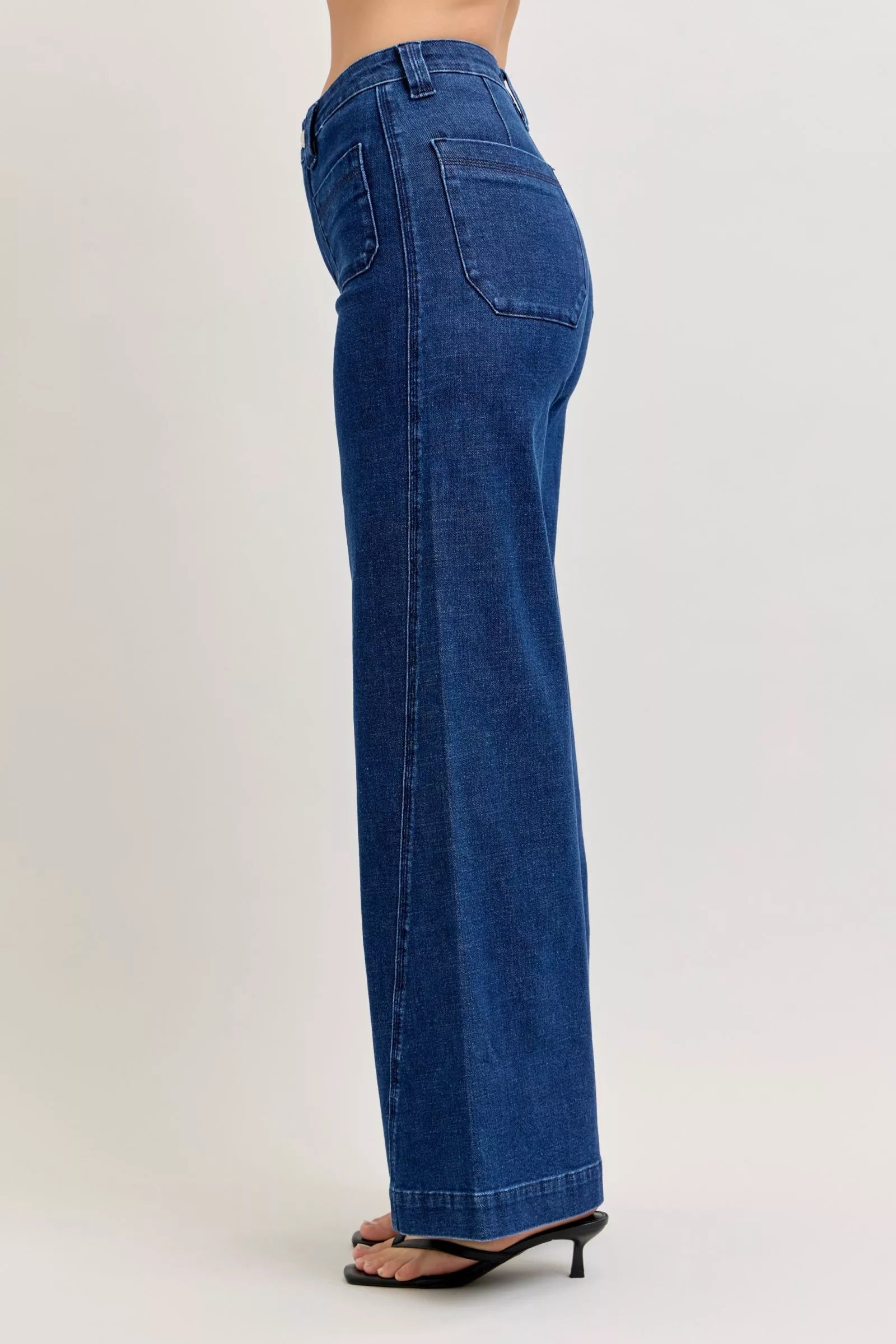 Judy Blue High-Waisted Retro Wide Jeans with Patch Pkts & Twisted Seams - cas7m
