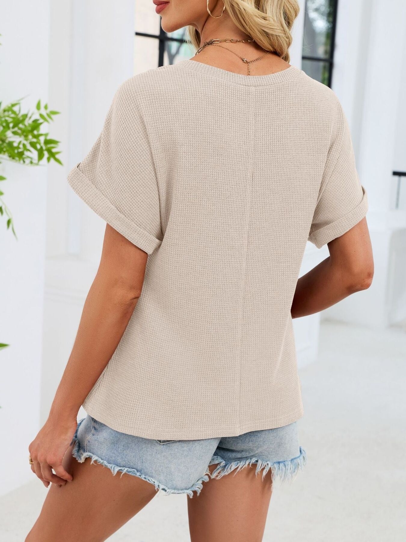 Lace-Trimmed Round Neck T-Shirt - cas7m