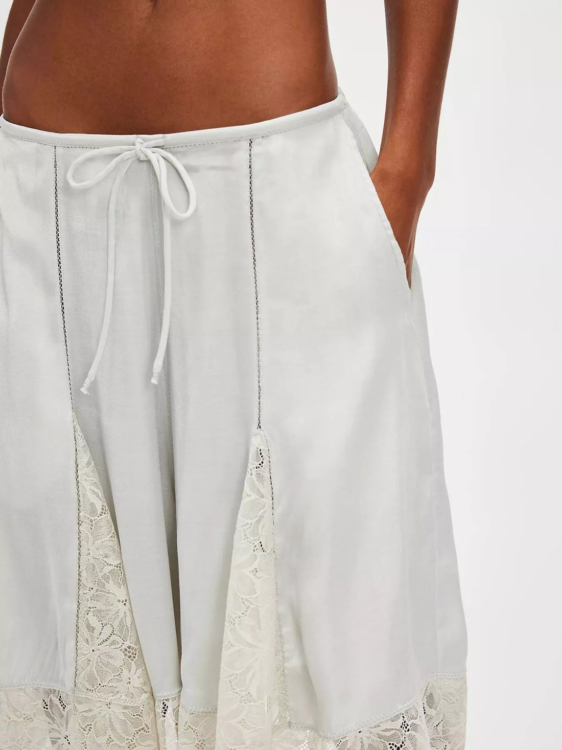 Lace Detail Shorts - cas7m