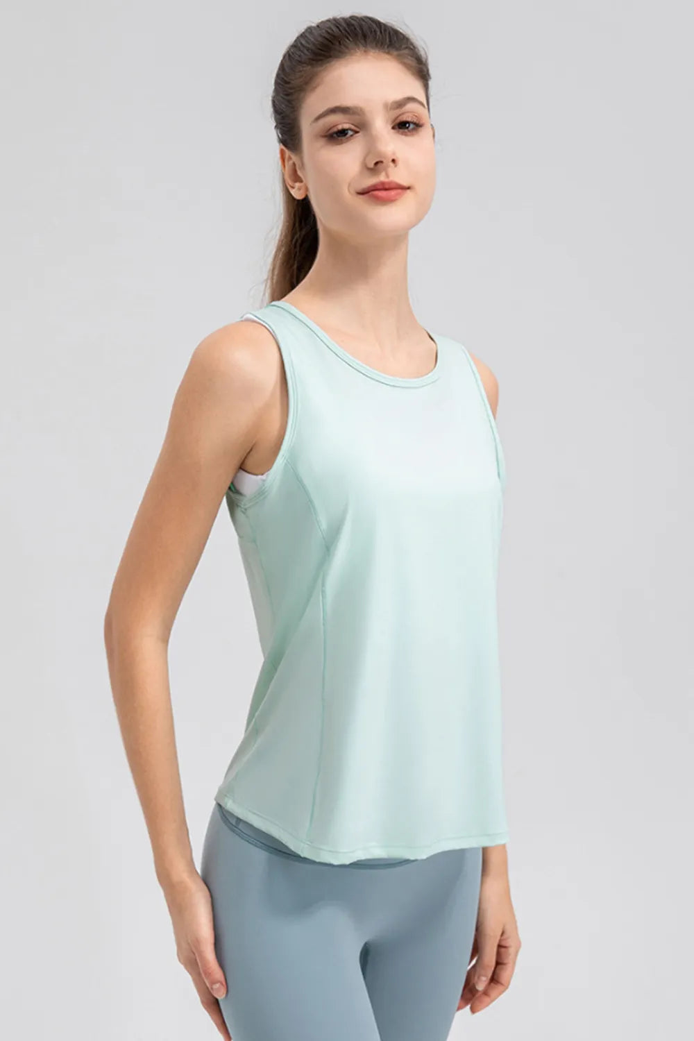 Wide Strap Round Neck Active Tank - cas7m