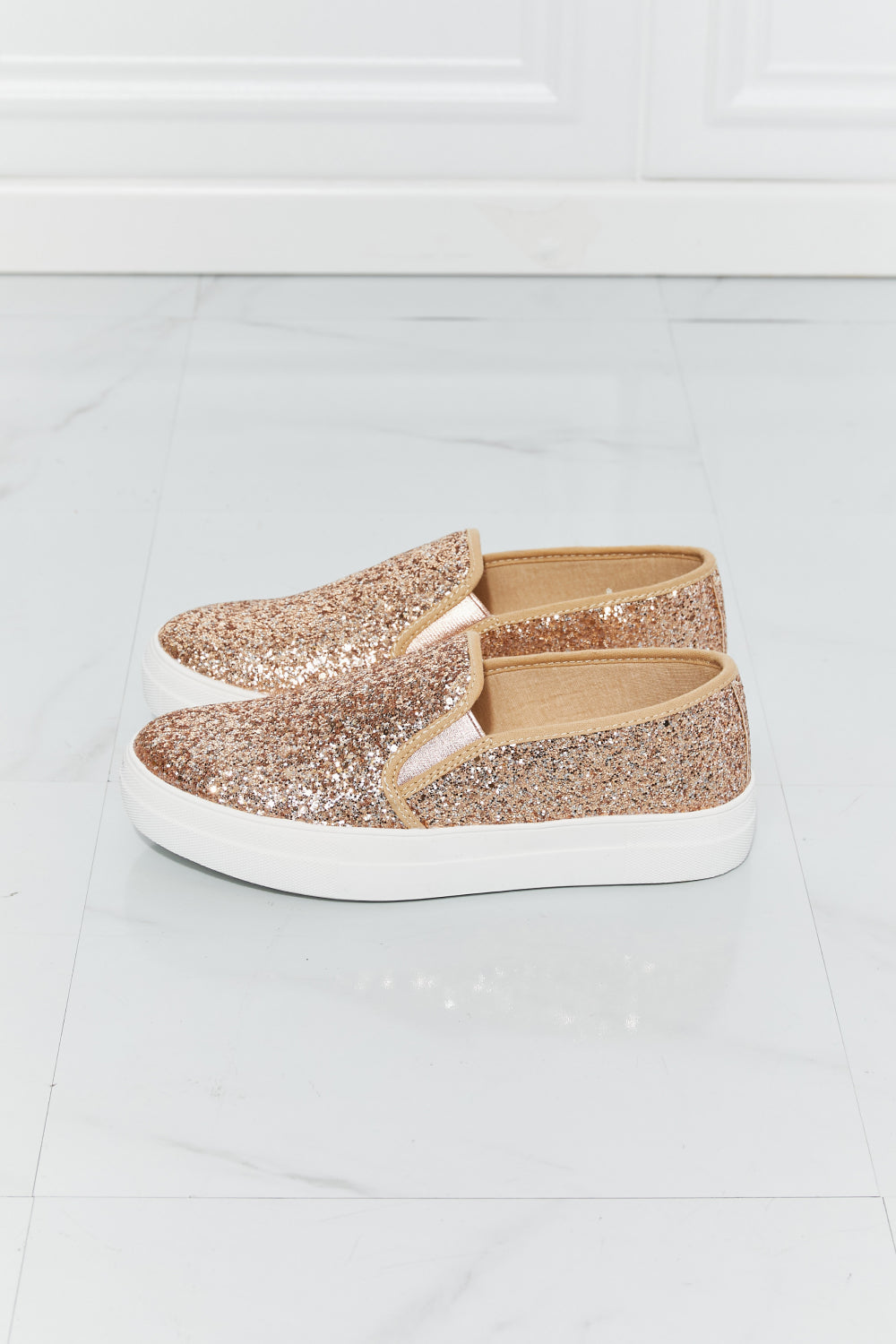 Fortune Dynamic City of Lights Glitter Slip-On Sneaker - cas7m
