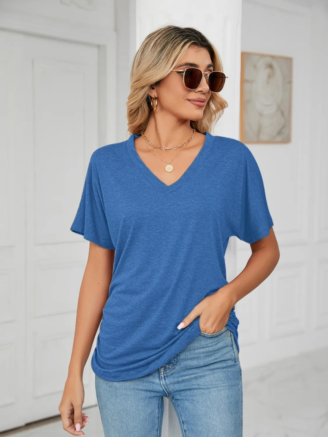 V-Neck Short Sleeve T-Shirt - cas7m