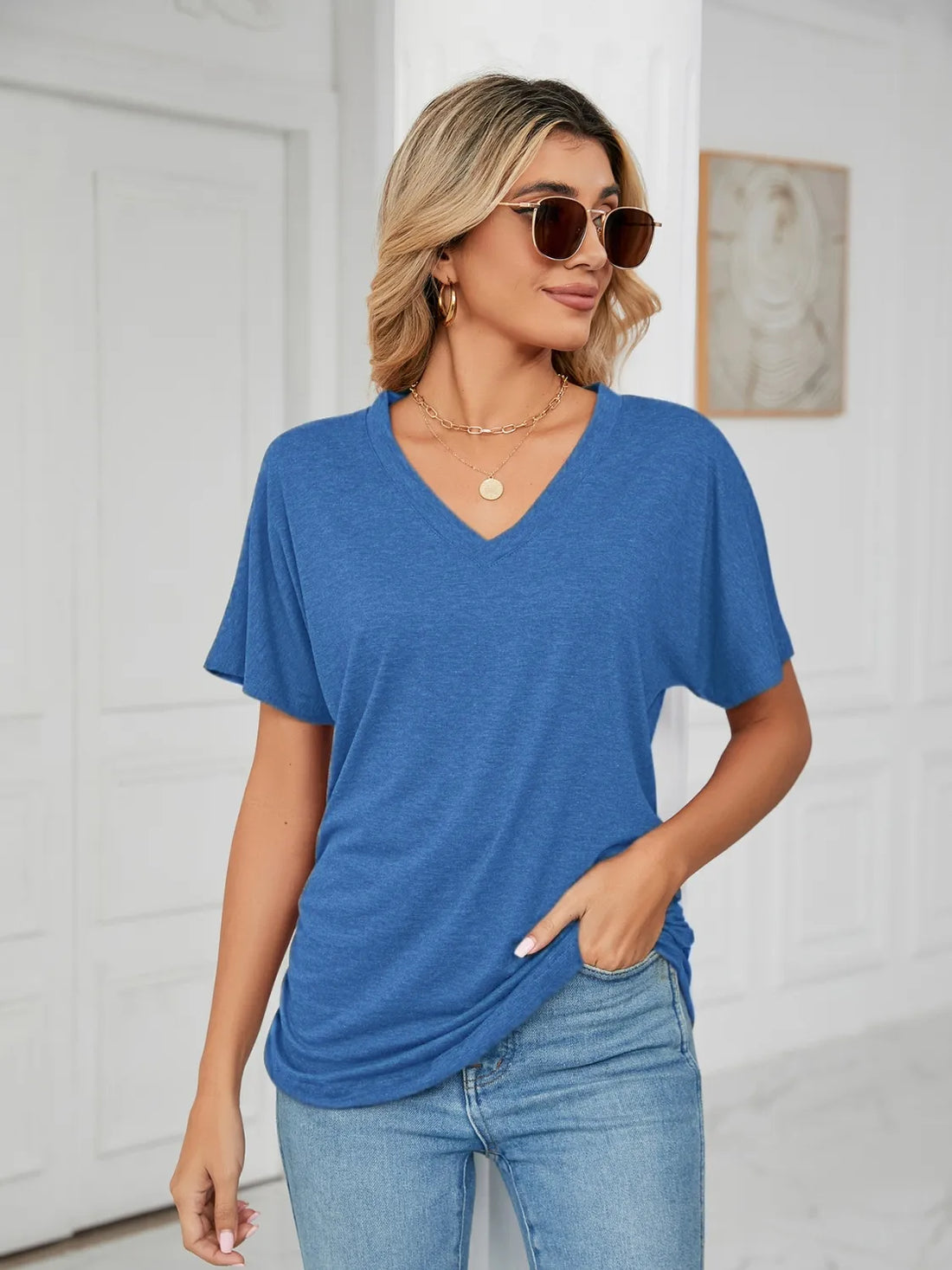 V-Neck Short Sleeve T-Shirt - cas7m