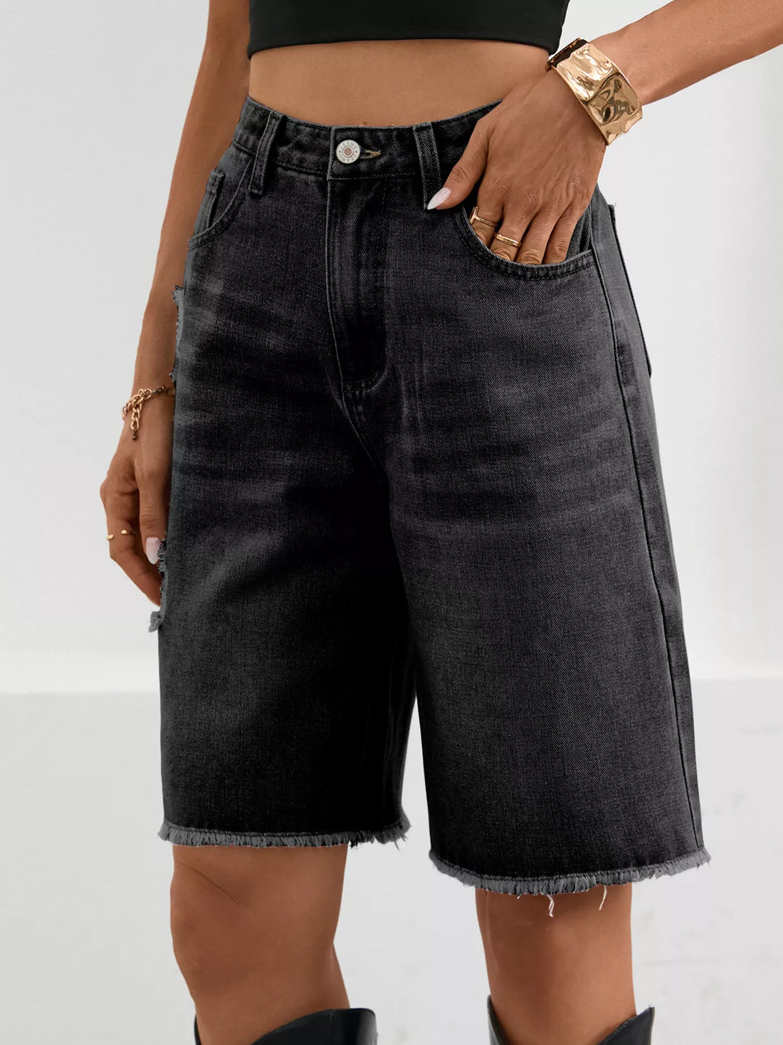 Ripped Frayed Hem Denim Shorts - cas7m