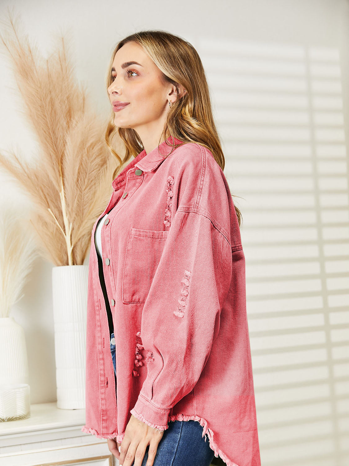 Distressed Raw Hem Denim Jacket - cas7m