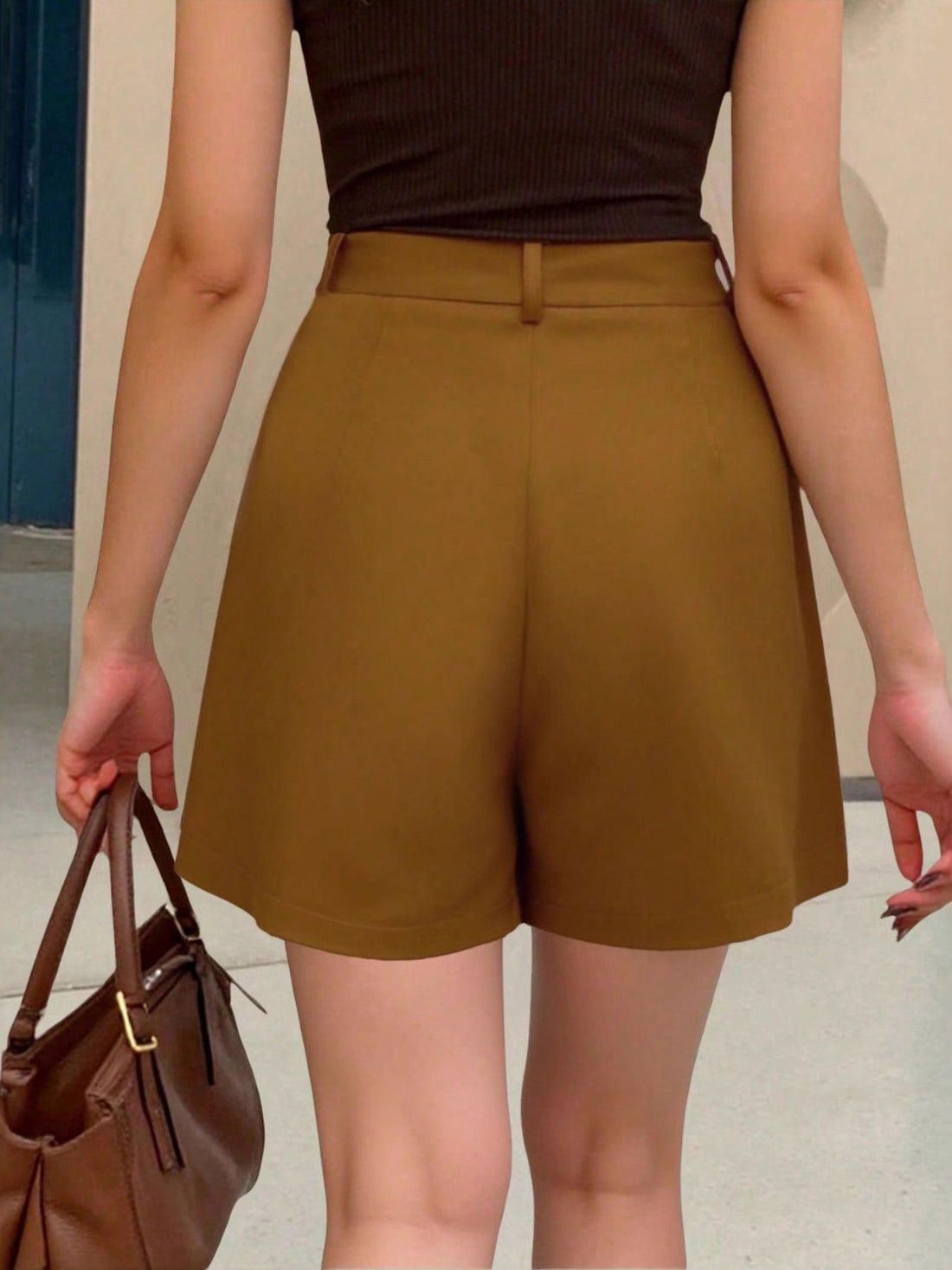 High-Waisted Shorts - cas7m