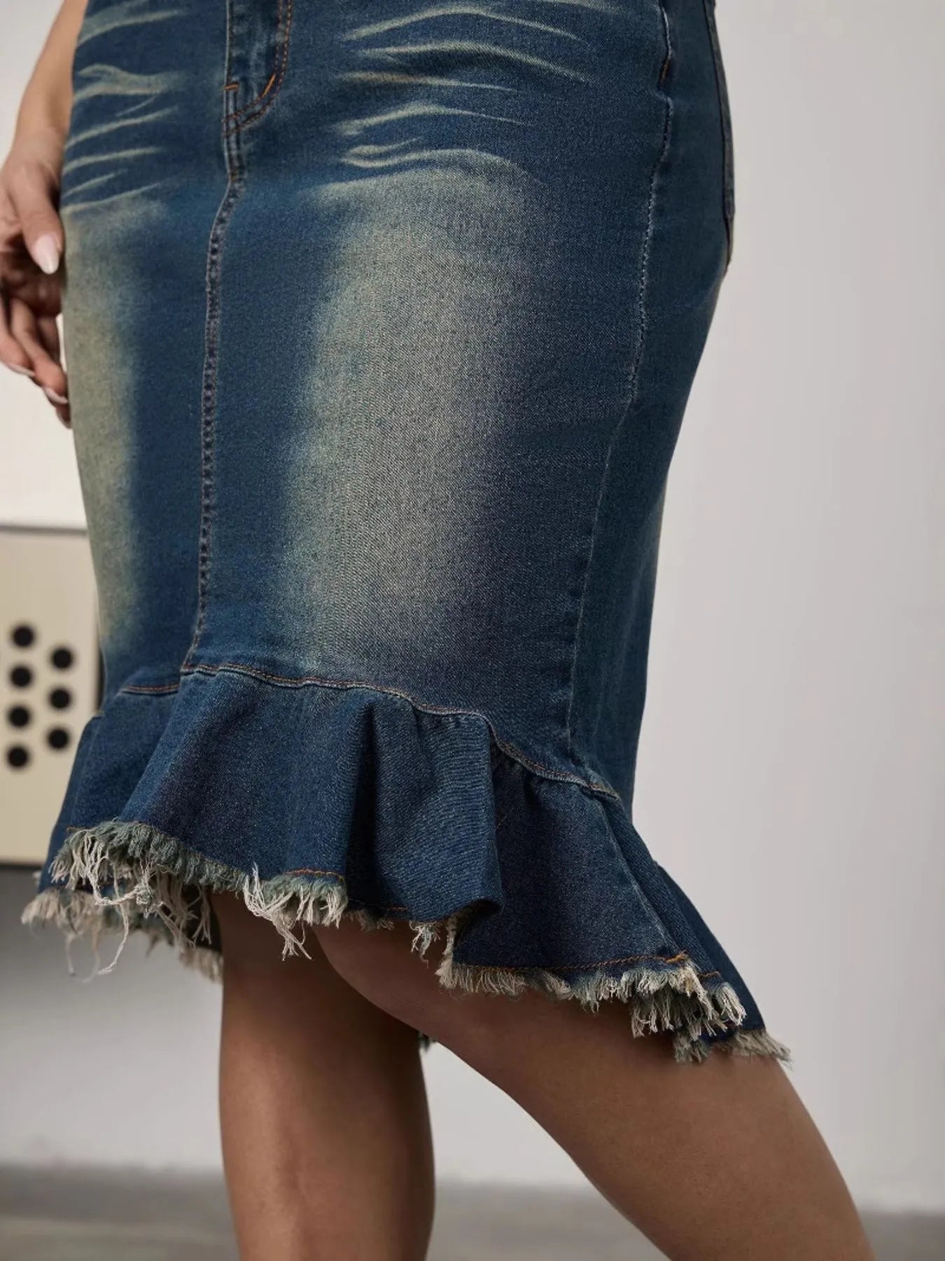 Raw Hem Mermaid Denim Skirt - cas7m