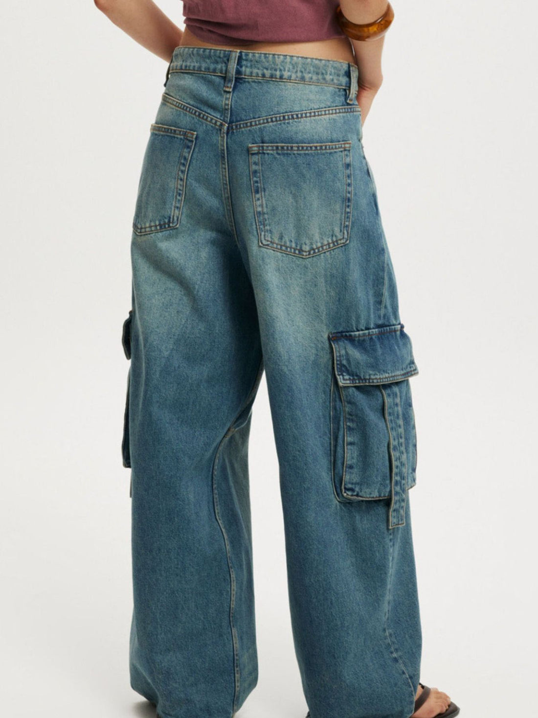 Vintage Wash Wide Leg Cargo Jeans - cas7m