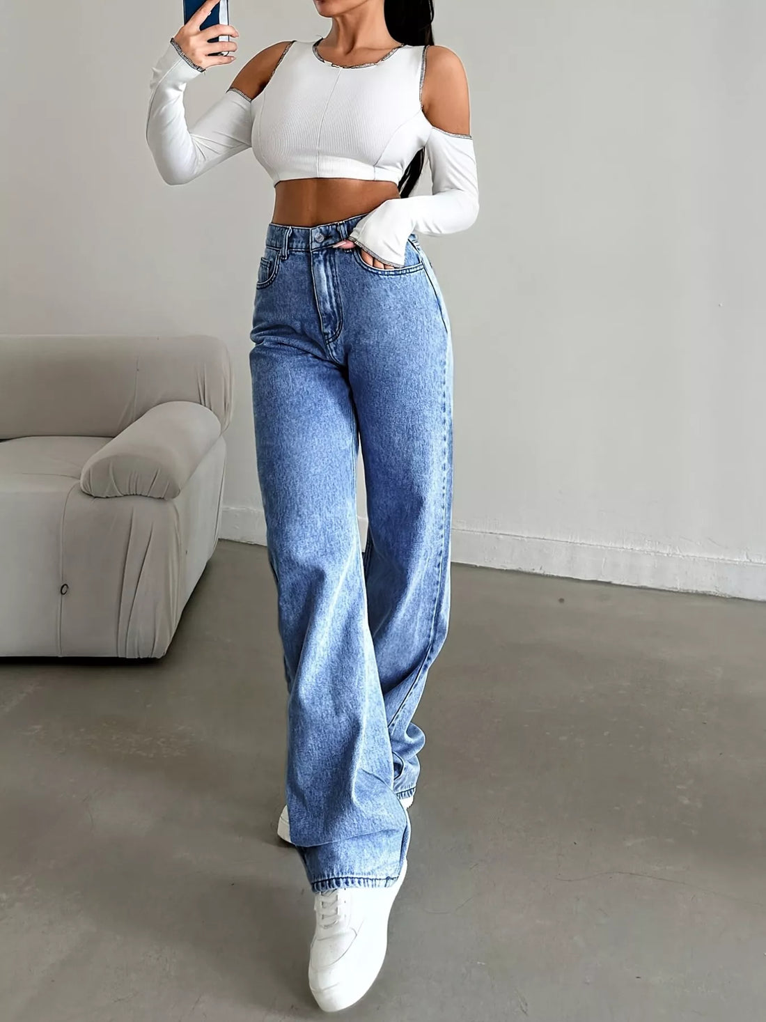 High-Waisted Wide Leg Jeans - cas7m