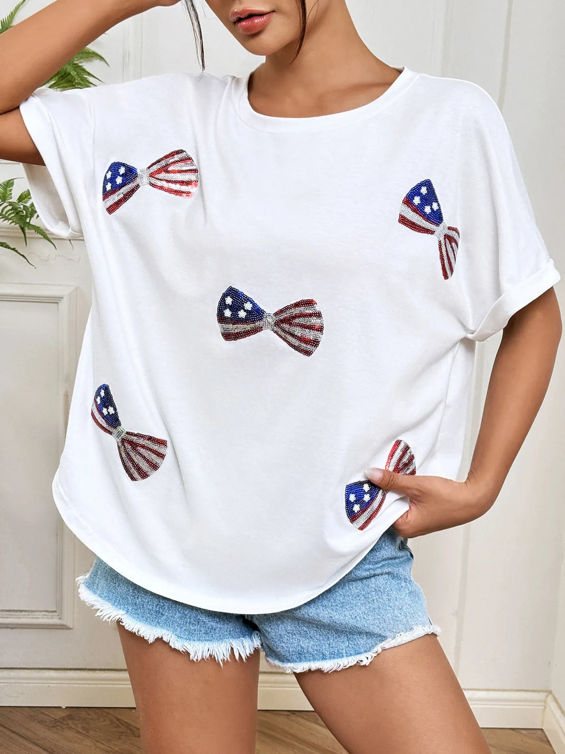 Bow Oversized Round Neck T-Shirt - cas7m