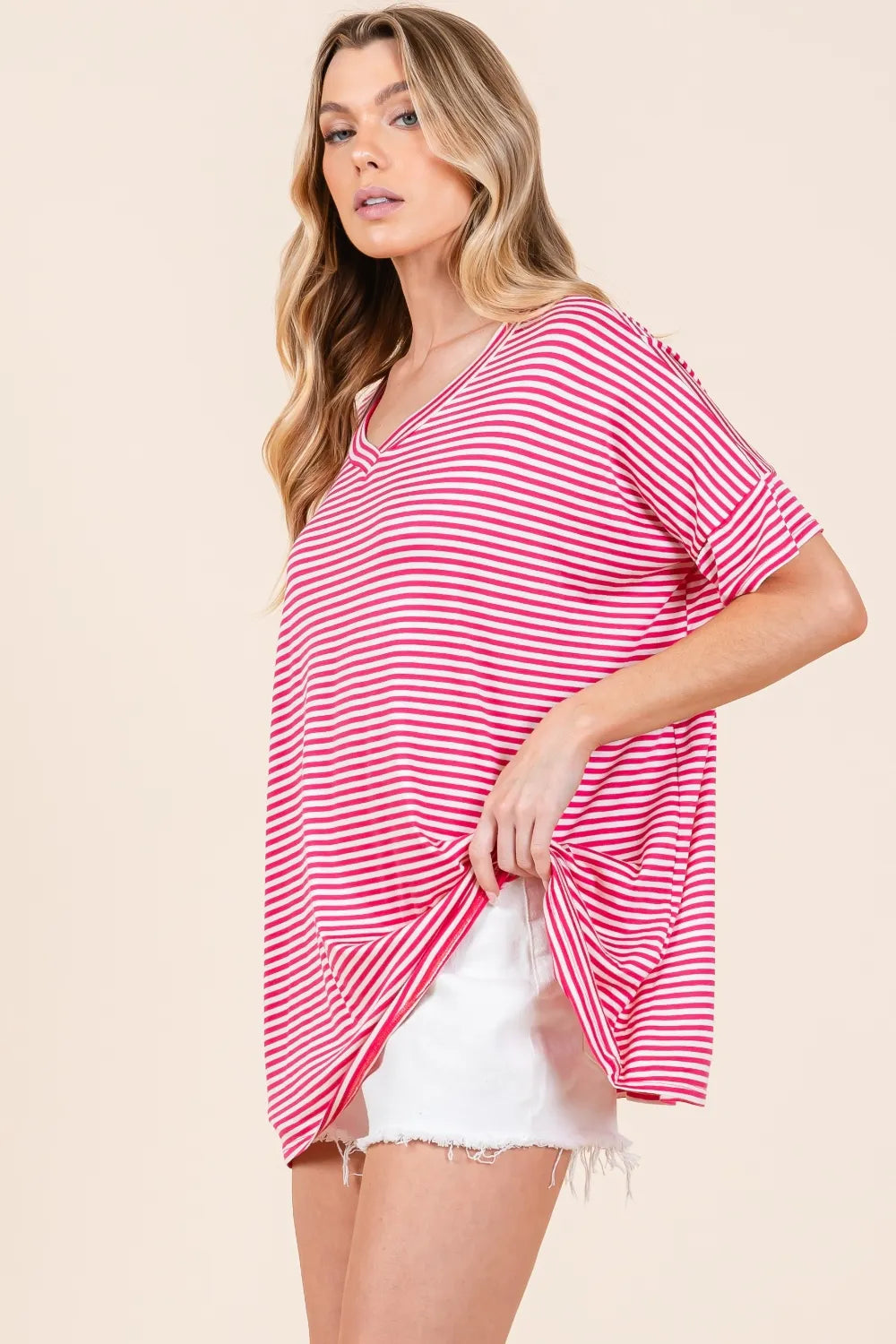 BOMBOM Striped V-Neck T-Shirt - cas7m