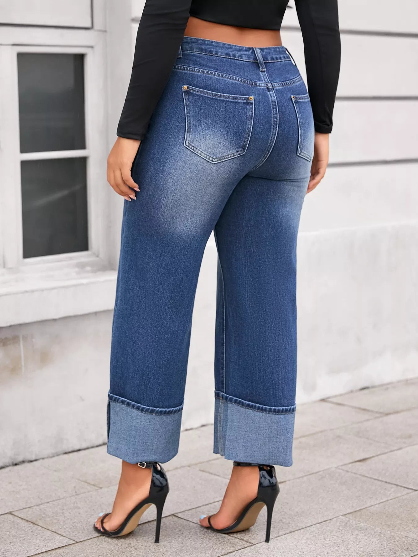 Plus Size High Waist Cuffed Wide Leg Jeans - cas7m