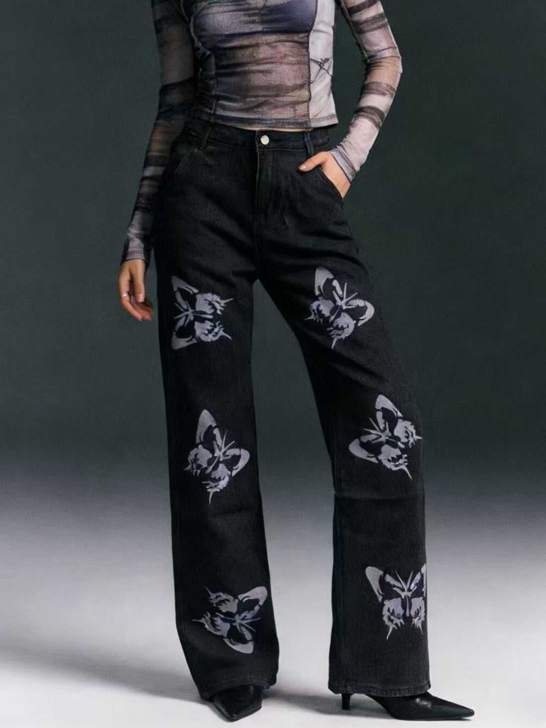 Butterfly Print High-Waisted Wide Leg Jeans - cas7m