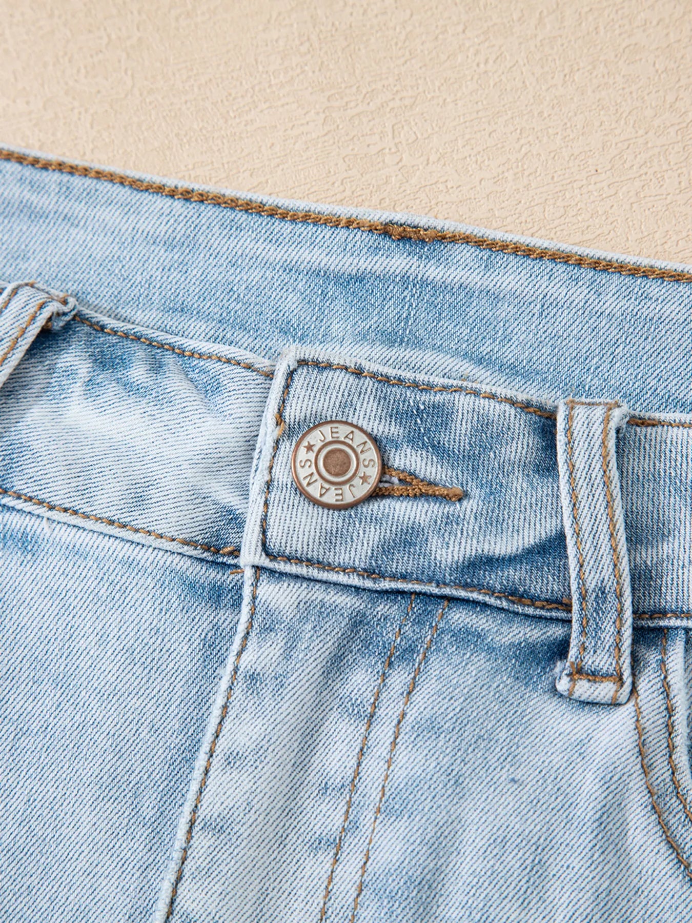 High Rise Distressed Raw Hem Denim Shorts - cas7m