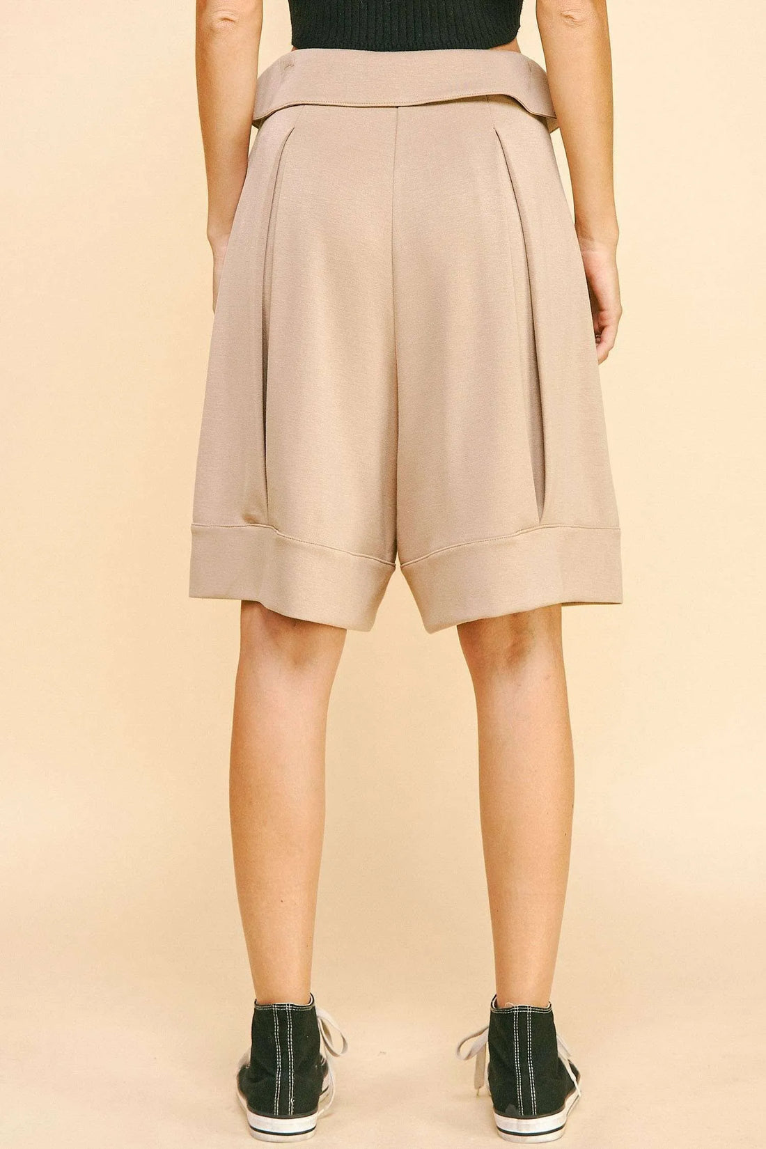 Davi & Dani Fold Over Waist Band Strap Detail Short - cas7m