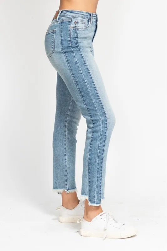 Judy Blue Full Size Vintage Wash Side Panel Detail with Fray Hem Slim Plus Size - cas7m