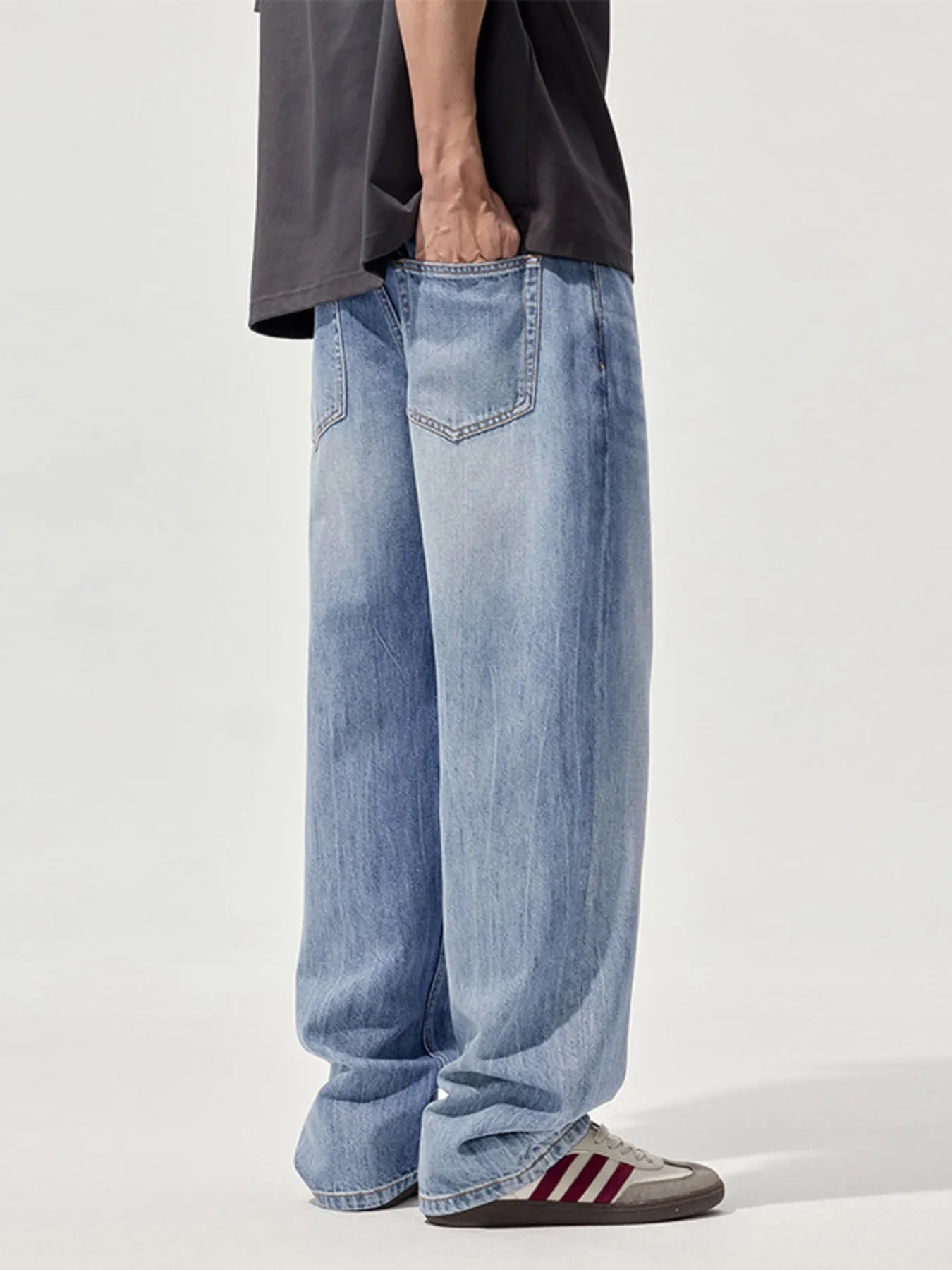 Men's Wide-Leg Relaxed Fit Jeans - cas7m