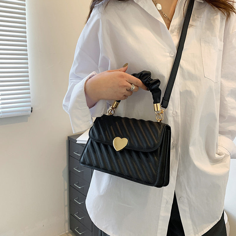 Women Handbags Fashion Chain Shoulder Bags With Love Metal Design - cas7m