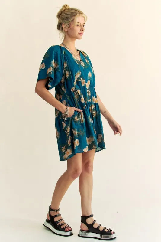 Davi & Dani Floral Print Short Bell Sleeve Pleated Mini Dress - cas7m