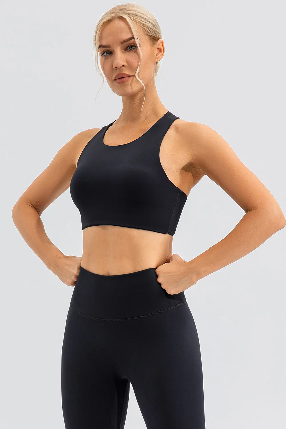 Round Neck Cutout Cropped Active Tank - cas7m
