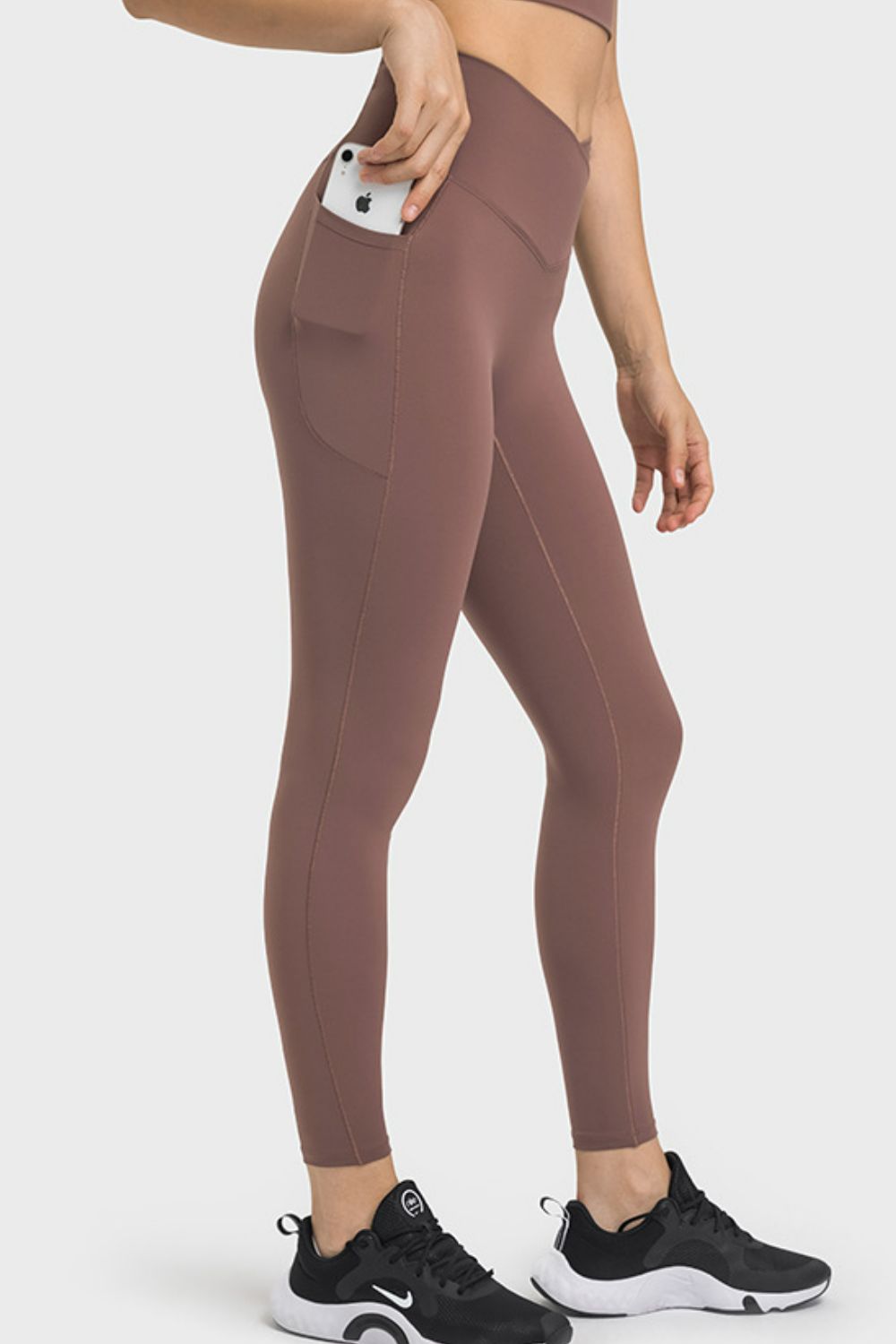 Millennia V-Waist Yoga Leggings with Pockets - cas7m